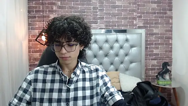 andres ocasio online show from March 12, 2025, 1:08 pm