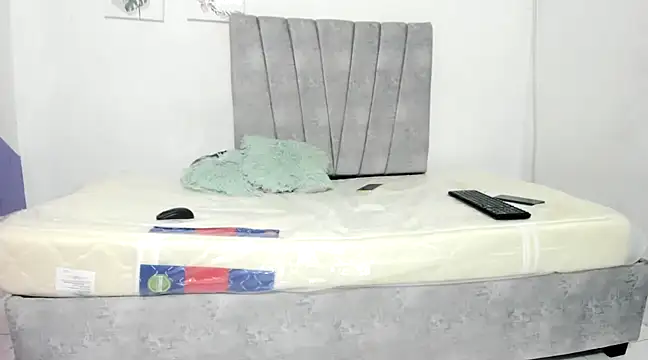 Snapshot of Luna__ho chatting on March 9, 2025, 9:57 am Luna ho online show from March 9, 2025, 9:57 am