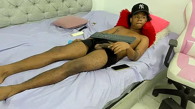 Snapshot of Luna__ho chatting on October 30, 2025, 3:19 am Luna ho online show from October 30, 2025, 3:19 am