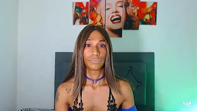 red veltet online show from April 15, 2026, 3:57 am