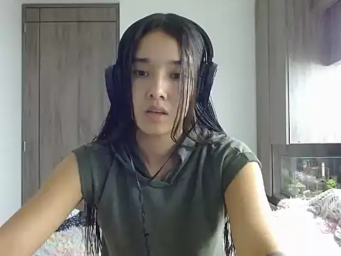  luna 777 online show from June 1, 2026, 11:39 pm