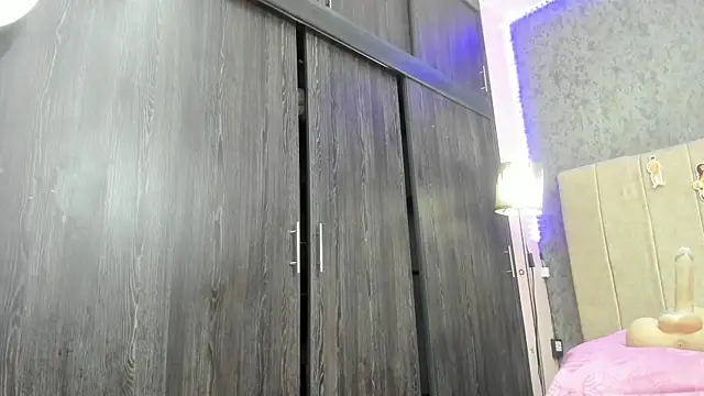 ava-am online show from December 22, 2025, 2:08 am