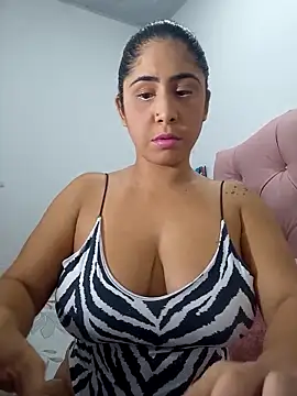Snapshot of Lilith_30 chatting on December 2, 2025, 9:43 pm Lilith 30 online show from December 2, 2025, 9:43 pm