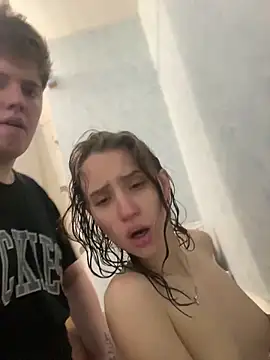 kisssssssss online show from November 30, 2025, 11:14 am