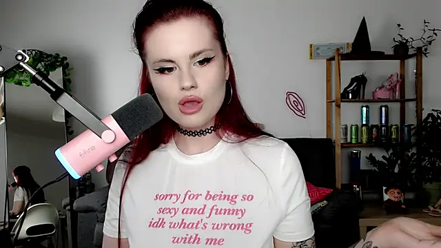 Della Ideal online show from September 23, 2025, 5:38 pm