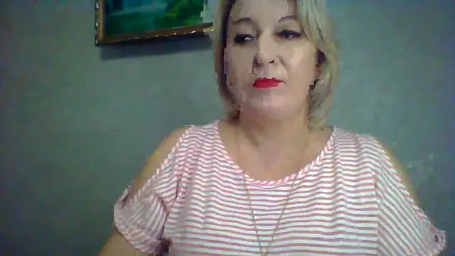 Snapshot of ArielXLoveresss chatting on November 17, 2025, 6:41 am ArielXLoveresss online show from November 17, 2025, 6:41 am