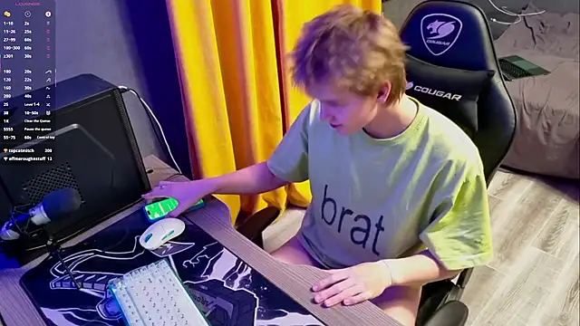 Snapshot of TaylerSigma chatting on February 25, 2025, 12:45 pm TaylerSigma online show from February 25, 2025, 12:45 pm