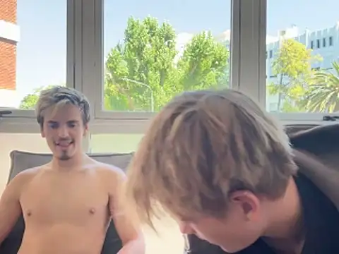 Snapshot of TaylerSigma chatting on October 20, 2025, 4:51 pm TaylerSigma online show from October 20, 2025, 4:51 pm