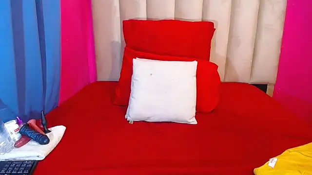 SEXYASSTINAXXX online show from November 29, 2025, 7:55 am