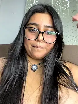 Snapshot of virginbrunette99 chatting on June 14, 2026, 7:05 pm virginbrunette99 online show from June 14, 2026, 7:05 pm