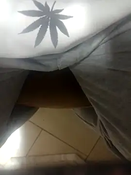 seksowny1990 online show from October 12, 2025, 1:04 am