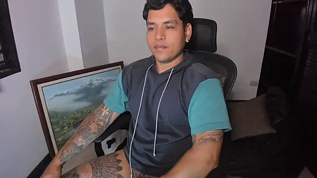 maxflurry  online show from September 12, 2025, 9:42 am