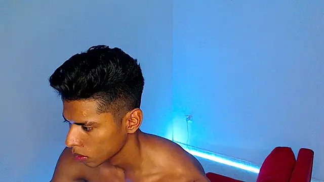 Snapshot of ken__owens chatting on February 23, 2025, 6:39 am ken owens online show from February 23, 2025, 6:39 am