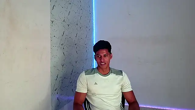 Snapshot of ken__owens chatting on September 24, 2025, 3:04 pm ken owens online show from September 24, 2025, 3:04 pm