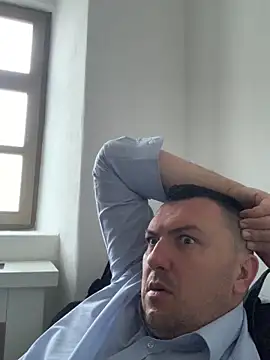 Snapshot of Mike8523 chatting on March 15, 2026, 5:24 am Mike8523 online show from March 15, 2026, 5:24 am