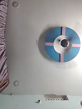 Snapshot of wildfun_ chatting on March 19, 2025, 3:19 pm wildfun online show from March 19, 2025, 3:19 pm