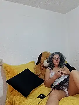 Snapshot of Victoria_Lover chatting on March 23, 2025, 1:53 am Victoria Lover online show from March 23, 2025, 1:53 am
