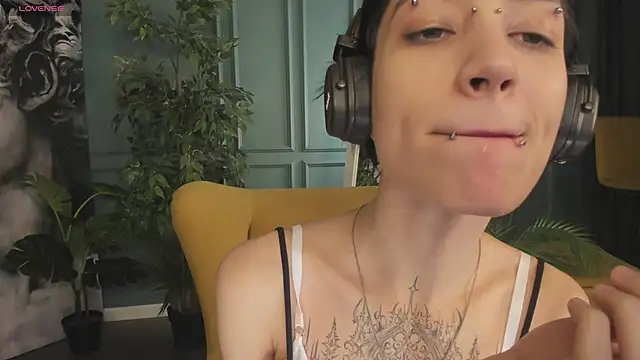 Snapshot of lisbatsyy chatting on March 9, 2025, 12:53 am lisbatsyy online show from March 9, 2025, 12:53 am