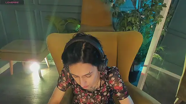 Snapshot of lisbatsyy chatting on March 16, 2025, 1:07 am lisbatsyy online show from March 16, 2025, 1:07 am