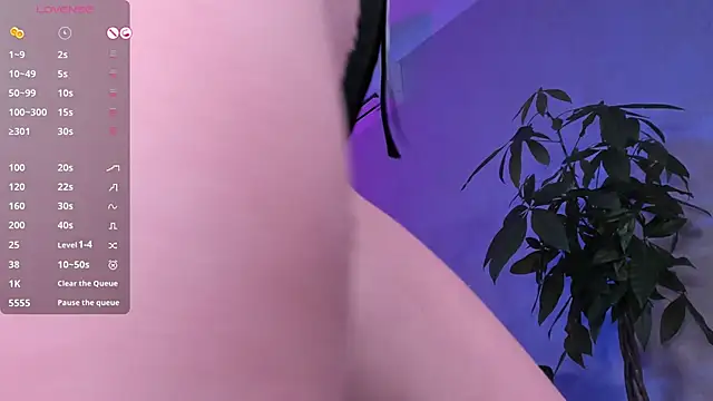 CutiePie69   online show from September 25, 2025, 7:50 pm