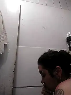 Fellyna online show from October 7, 2025, 5:21 pm