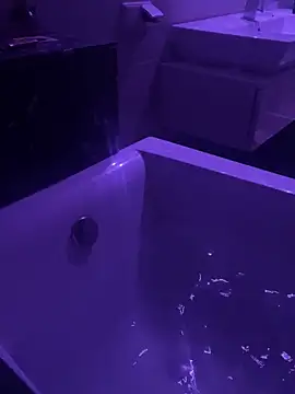 gryzoon online show from April 16, 2026, 10:34 pm