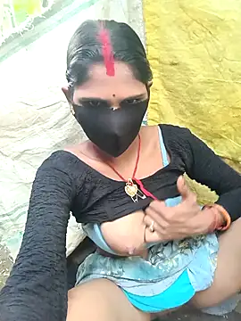 Snapshot of Chhavi_Chadha chatting on September 14, 2025, 12:37 pm Chhavi Chadha online show from September 14, 2025, 12:37 pm