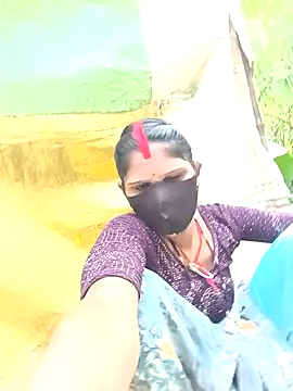 Snapshot of Chhavi_Chadha chatting on September 26, 2025, 9:02 am Chhavi Chadha online show from September 26, 2025, 9:02 am