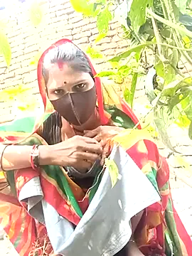 Snapshot of Chhavi_Chadha chatting on November 21, 2025, 8:02 am Chhavi Chadha online show from November 21, 2025, 8:02 am