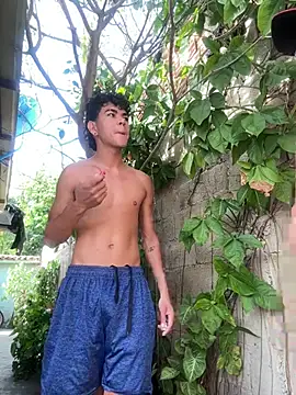 Snapshot of twinks_28 chatting on May 30, 2026, 12:35 pm twinks 28 online show from May 30, 2026, 12:35 pm