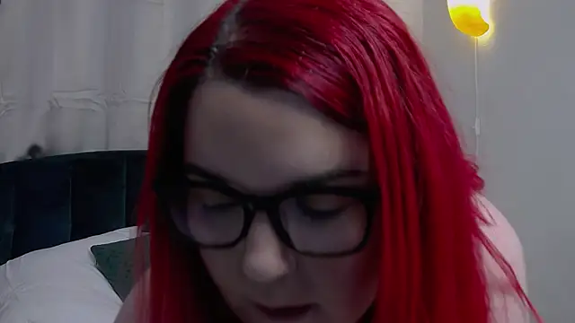 Snapshot of KailyKay chatting on May 17, 2026, 6:04 pm KailyKay online show from May 17, 2026, 6:04 pm