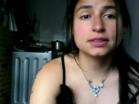 Escarcha-blue online show from March 7, 2025, 6:54 pm