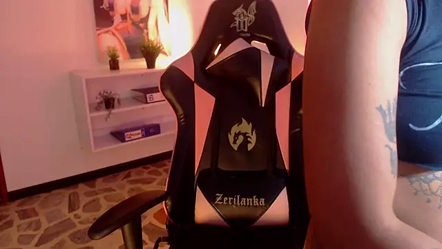 anahi macys online show from March 6, 2025, 11:58 am