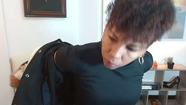 anahi macys online show from October 23, 2025, 11:09 am