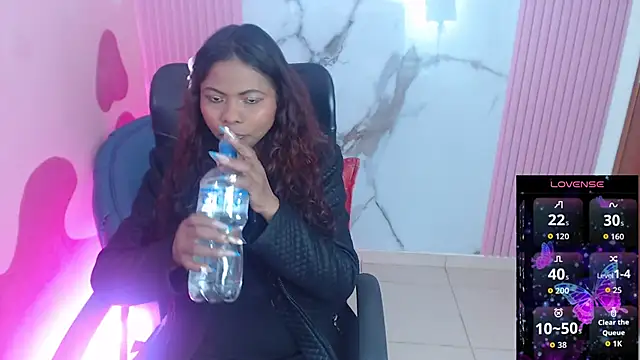 Snapshot of Agata_Grubisic chatting on September 30, 2025, 3:11 am Agata Grubisic online show from September 30, 2025, 3:11 am