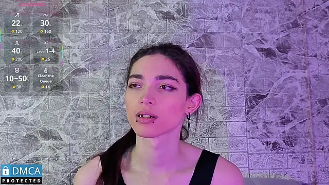 MaeveKuro online show from October 4, 2025, 3:04 am