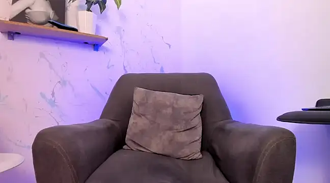mely maxyn online show from February 27, 2025, 3:37 pm