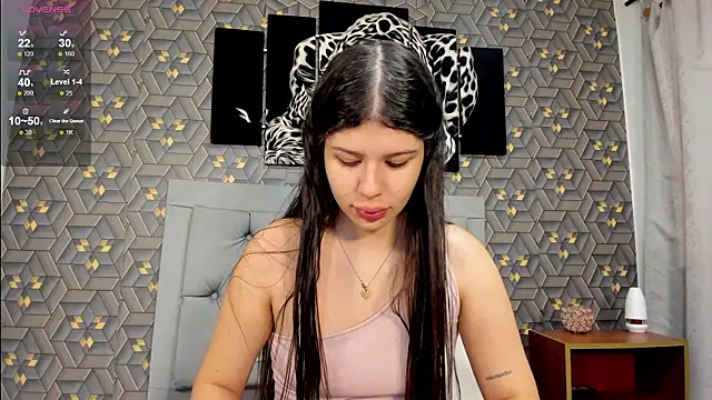 Nicolane Palmer online show from March 8, 2025, 1:14 pm