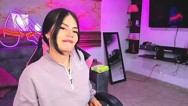 Cloe roouse online show from May 31, 2026, 1:47 am
