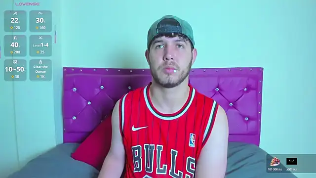 Snapshot of matthewlatin chatting on March 27, 2026, 12:49 am matthewlatin online show from March 27, 2026, 12:49 am