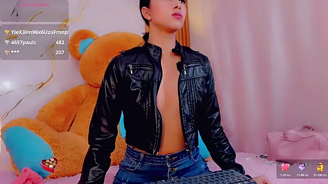 ValeriCardenas online show from March 15, 2025, 12:15 am