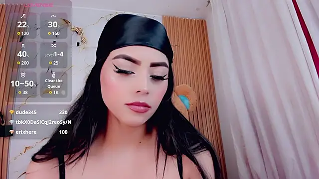 ValeriCardenas online show from May 29, 2026, 1:47 am