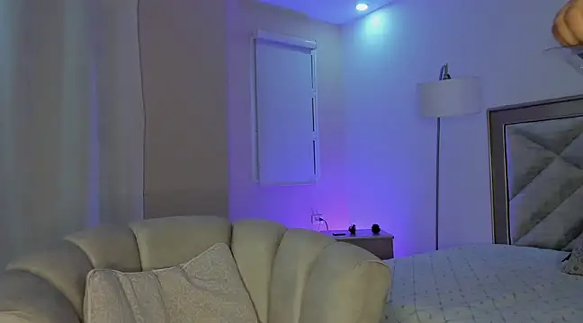 amannda 7 online show from March 5, 2025, 2:14 am