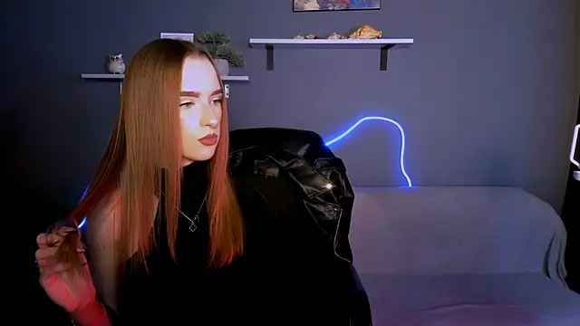 doll vey online show from October 12, 2025, 7:02 pm