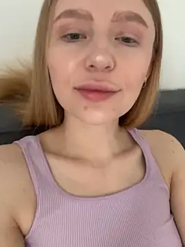 EvaBrooklyn online show from March 4, 2025, 5:53 am