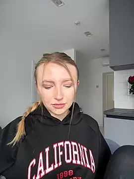 EvaBrooklyn online show from March 14, 2025, 11:01 am