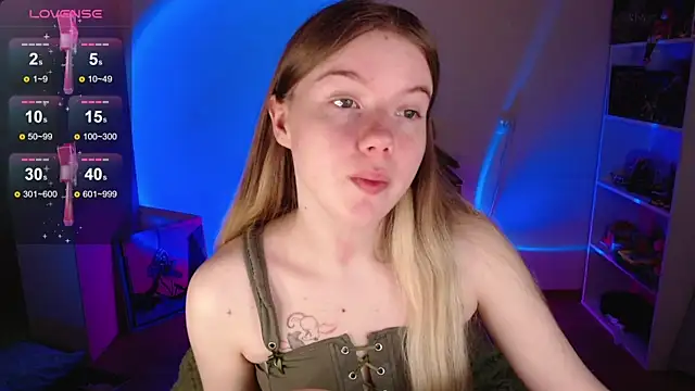 Strawberry juli online show from October 2, 2025, 5:58 am