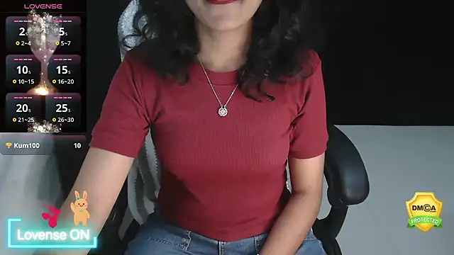 Snapshot of fullmoan chatting on October 5, 2025, 5:55 pm fullmoan online show from October 5, 2025, 5:55 pm