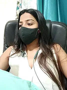 Snapshot of CRAZY__BITE chatting on February 9, 2026, 7:29 pm CRAZY BITE online show from February 9, 2026, 7:29 pm