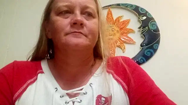 wetnwildforyou online show from October 5, 2025, 5:44 pm